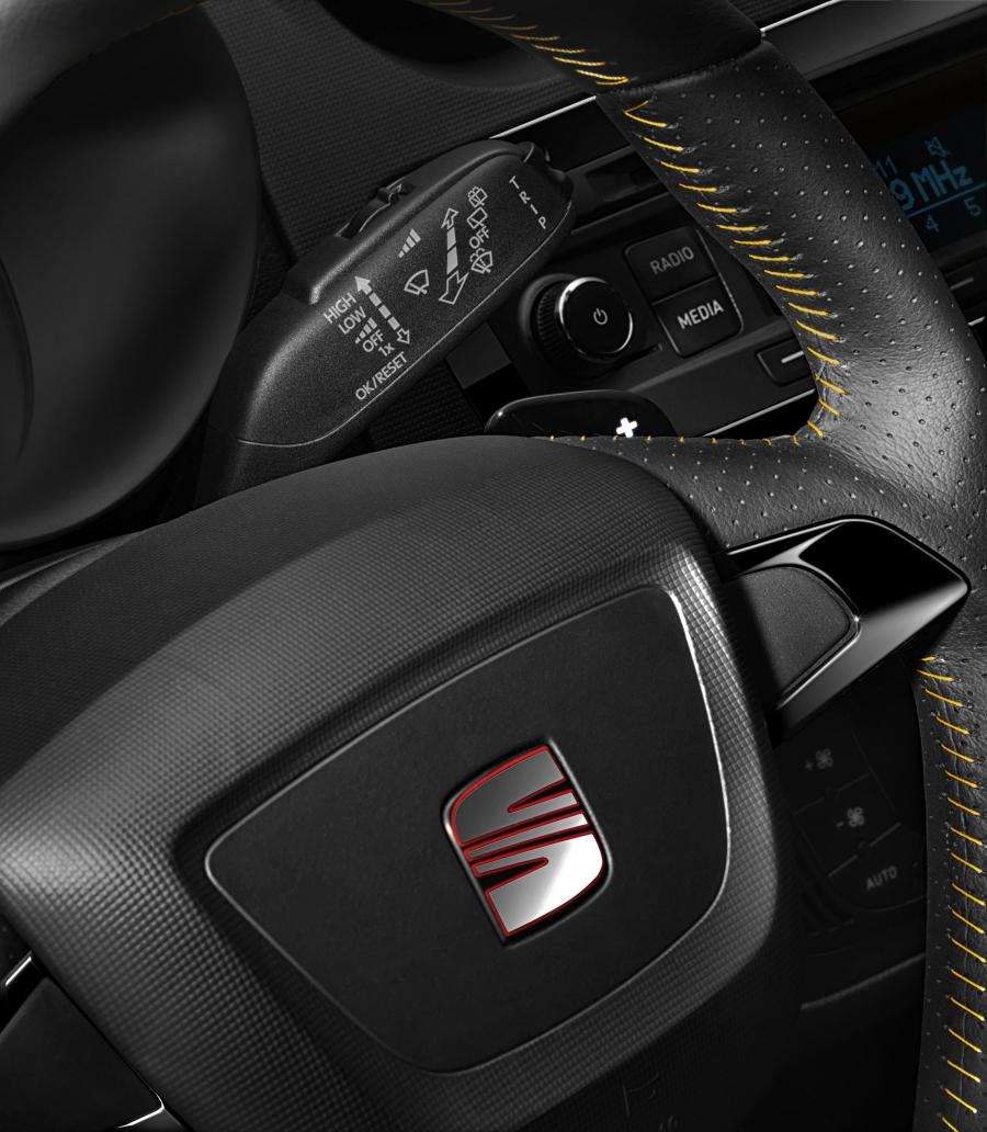  Seat Ibiza Cupra Concept 2012 года  (фото 12 из 26)